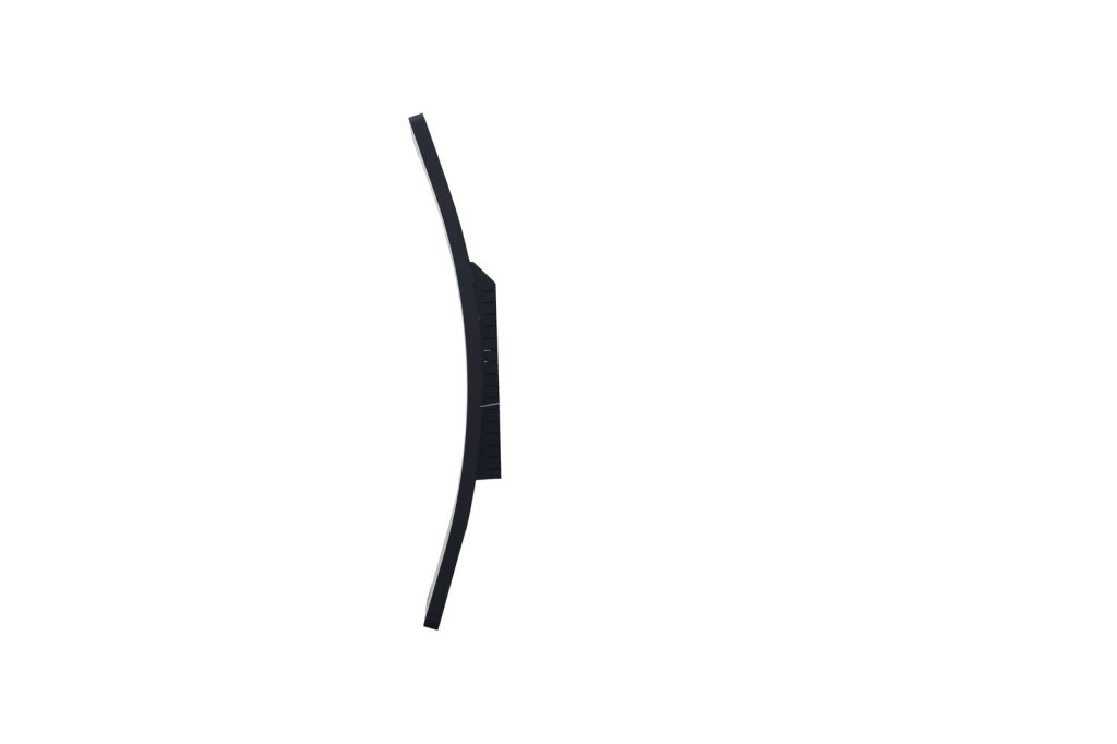 Curved gaming screen - delivered example