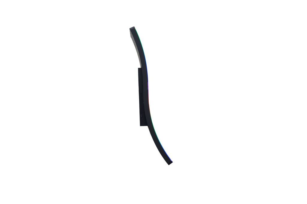 Curved gaming screen - delivered example