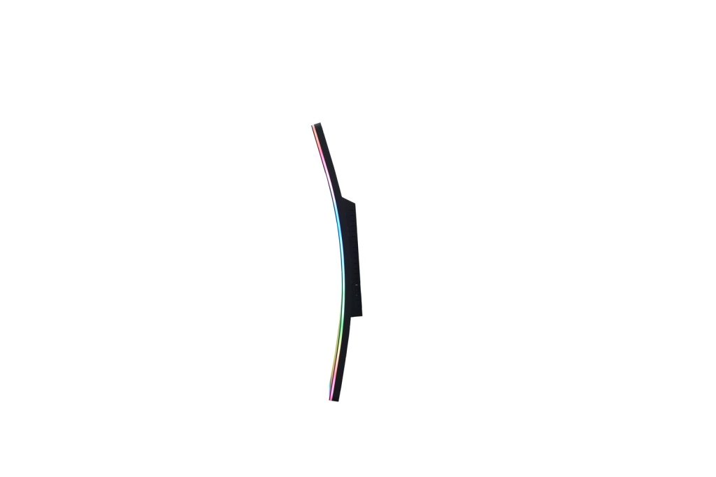 Curved gaming screen - delivered example